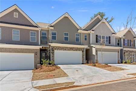 1973 Shetley Creek Dr Norcross, GA 30071