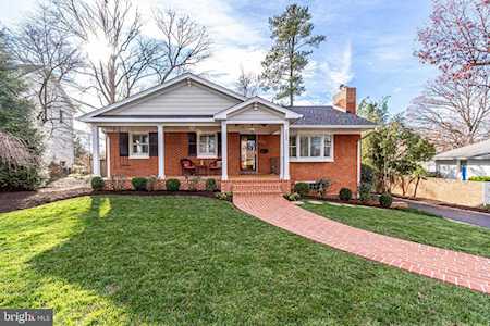 7202 Burtonwood Dr Alexandria, VA 22307