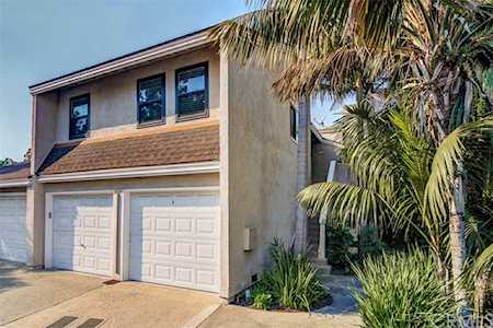 442 Bryson Springs Costa Mesa, CA 92627