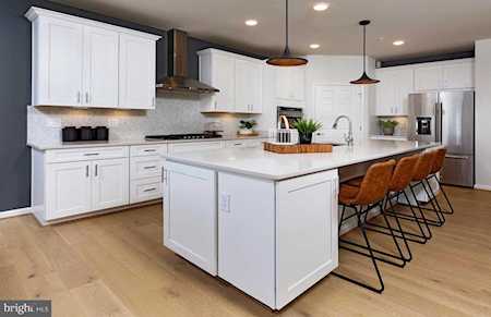 11 Mcquarie Dr #04 Fredericksburg, VA 22406