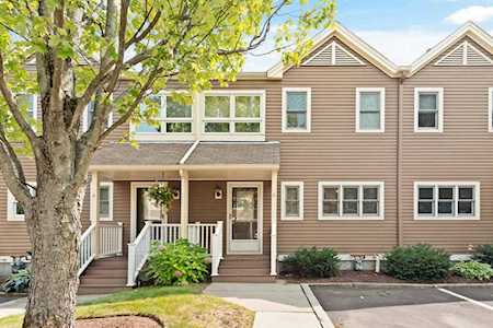 6 Angela Ln #6 Watertown, MA 02472