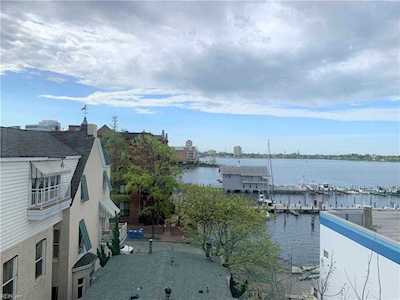429 York St #4C Norfolk, VA 23510