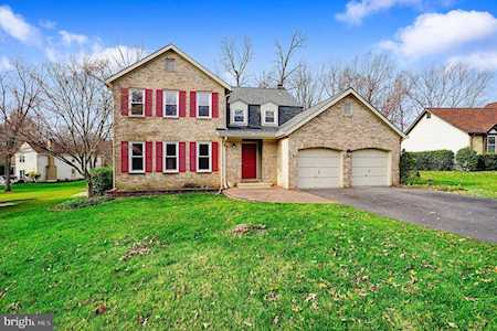 2632 Quincy Adams Dr Herndon, VA 20171