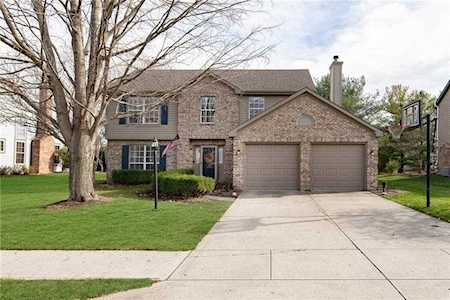11229 Ashley Place Fishers, IN 46038