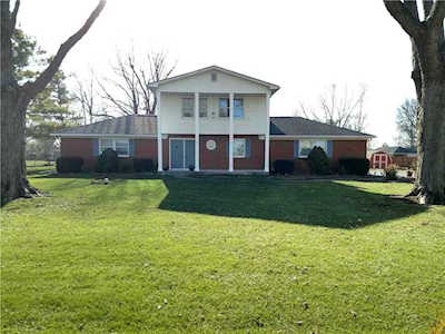 9067 Church Rd Brownsburg, IN 46112