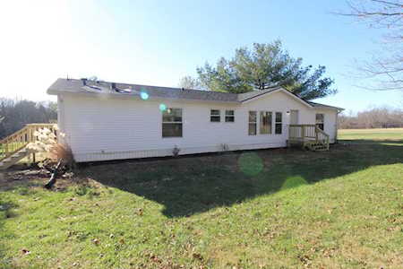 4290 Bloomfield Rd Taylorsville, KY 40071