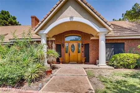 48 Quail Run Rd Henderson, NV 89014