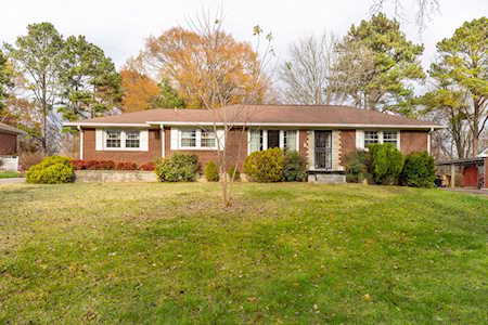 709 Stanvid Dr Nashville, TN 37216