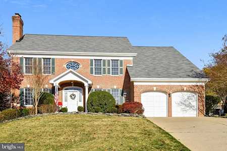 6208 Woodland Lake Dr Alexandria, VA 22310