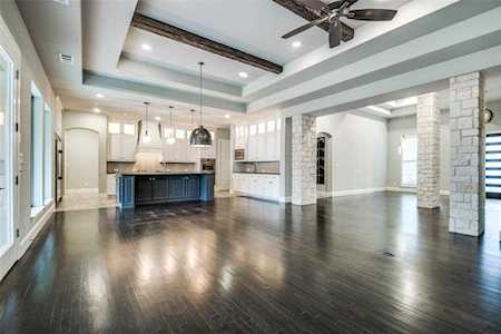 6444 Hawks Ridge Drive North Richland Hills, TX 76182