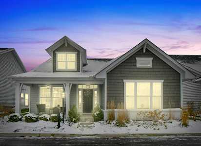 6307 Elizabeth Virginia New Albany, OH 43054