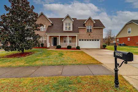 2009 Harvest Ln Nashville, TN 37218