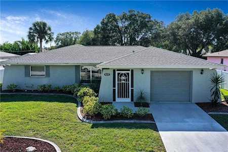 9371 Poplar Ave Englewood, FL 34224