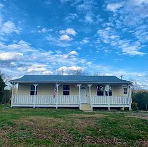 600 Joslin Branch Rd White Bluff, TN 37187