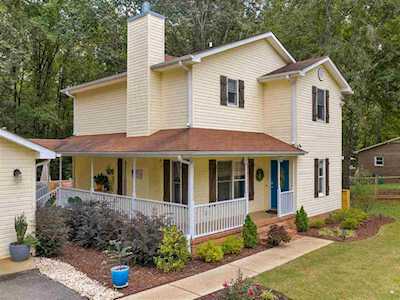 735 Kelly Rd Woodruff, SC 29388