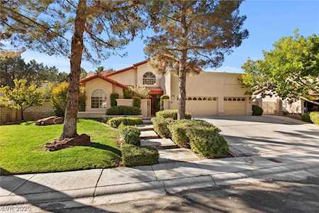 9 Hummingbird Ln Henderson, NV 89014