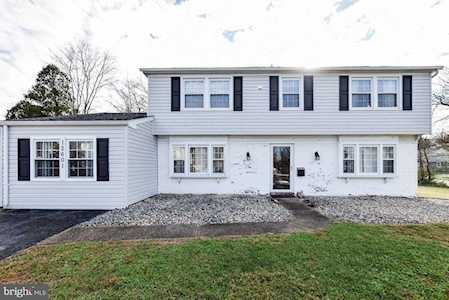 12601 Kernwood Ln Bowie, MD 20715