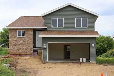 1607 Eggum Ct Mount Horeb, WI 53572