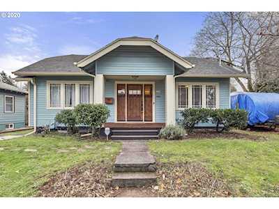 5330 NE Halsey St Portland, OR 97213