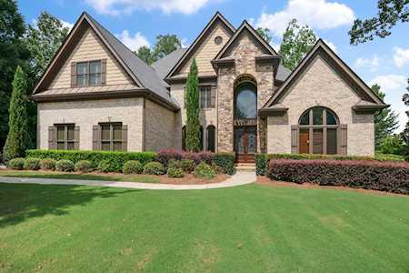 4996 Price Dr Suwanee, GA 30024
