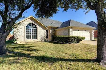 4812 Tee Drive Haltom City, TX 76117