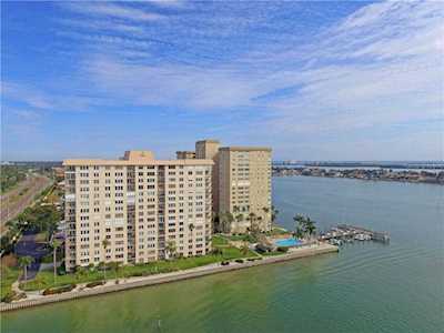 5220 Brittany Dr S #1504 St Petersburg, FL 33715