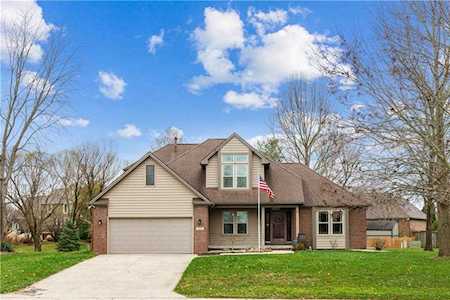 1943 Red Oak Dr Franklin, IN 46131