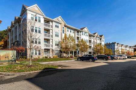 23 Augustus Ct #2008 Reading, MA 01867