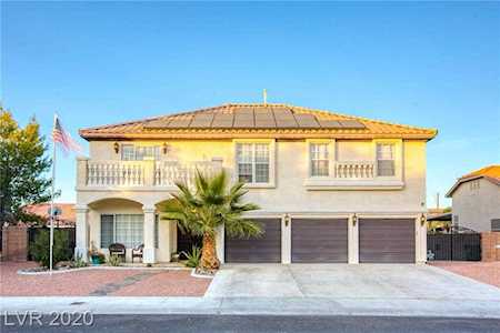 6104 Ridgecarn Ave Las Vegas, NV 89130
