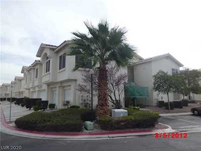 4831 Black Bear Rd #204 Las Vegas, NV 89149