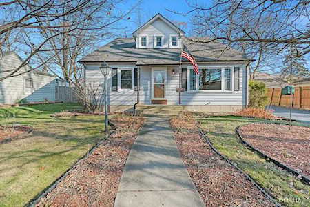 926 N Main St Naperville, IL 60563