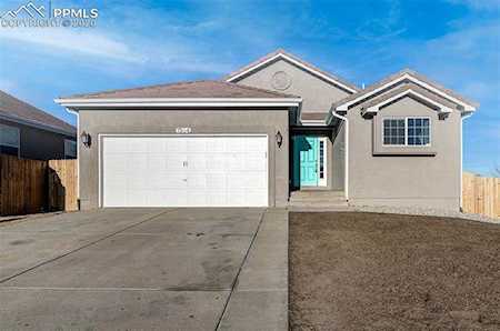 7544 Lake Avenue Fountain, CO 80817