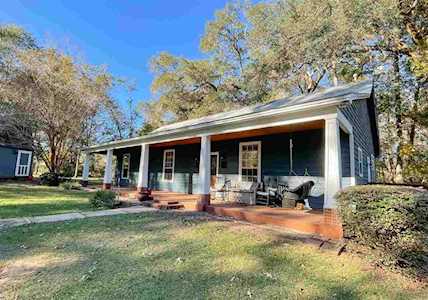4215 Louvinia Dr Tallahassee, FL 32311