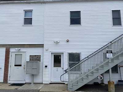37 High St #2B Danvers, MA 01923