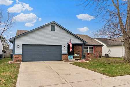 43 Lake Dr S Brownsburg, IN 46112