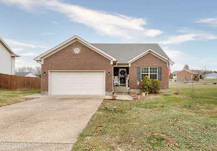120 Gentry Ln Mt Washington, KY 40047