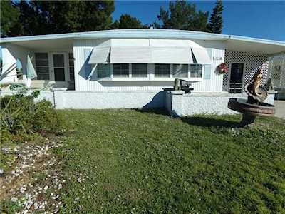 6318 Sparrow Ln Englewood, FL 34224