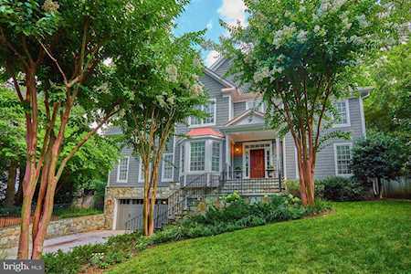 3012 Oakland St Arlington, VA 22207