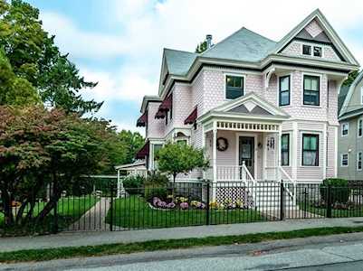 25 Dudley Street North Andover, MA 01845