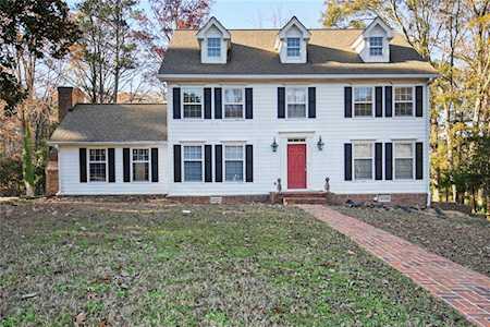 4813 Carlene Way SW Lilburn, GA 30047