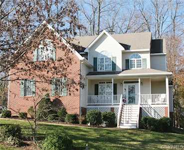 8424 Hillcreek Dr Midlothian, VA 23112