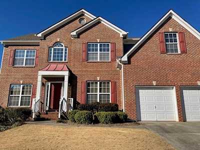2380 Langstrath Ln Cumming, GA 30041