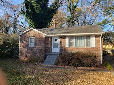 575 Kennesaw Dr SE Smyrna, GA 30080