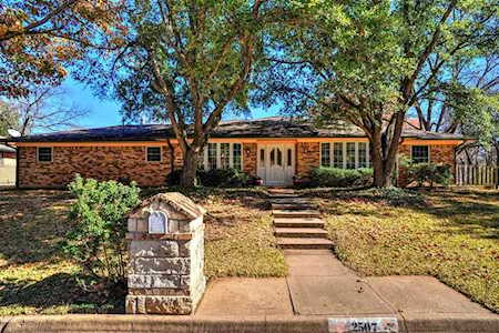 2507 Nantucket Drive Sherman, TX 75092