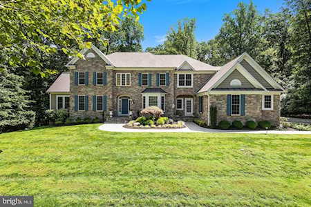 4285 Buckskin Wood Dr Ellicott City, MD 21042