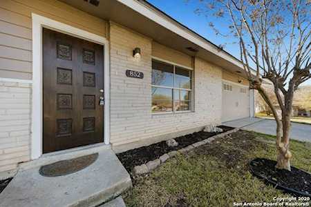 852 Boulder Dr Universal City, TX 78148