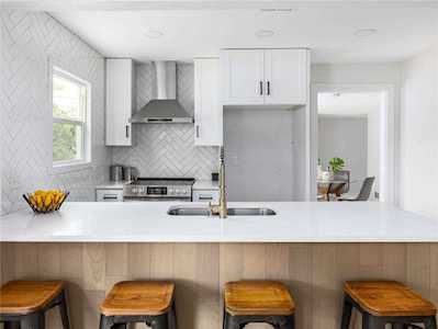 3807 Grayson LN Austin, TX 78722