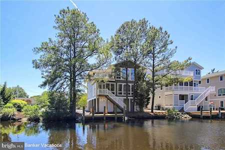 313 Maryland Ave Bethany Beach, DE 19930