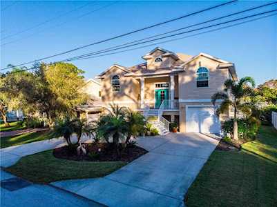 605 Broadus St Crystal Beach, FL 34681