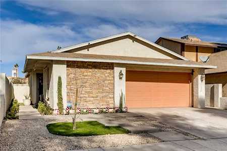 5472 Burkshire Dr Las Vegas, NV 89142
